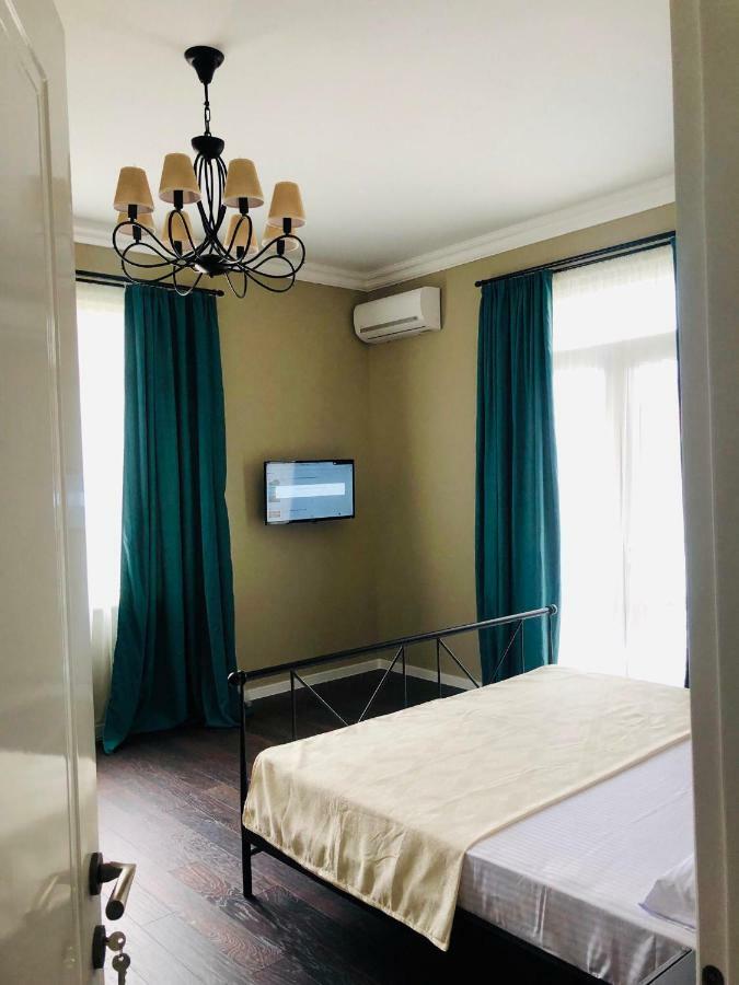 #Home-11 Batumi Eksteriør billede
