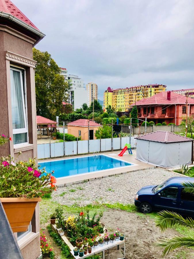 #Home-11 Batumi Eksteriør billede