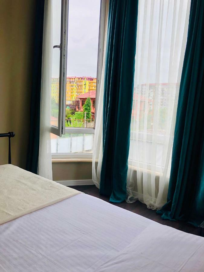 #Home-11 Batumi Eksteriør billede