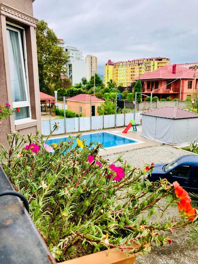 #Home-11 Batumi Eksteriør billede