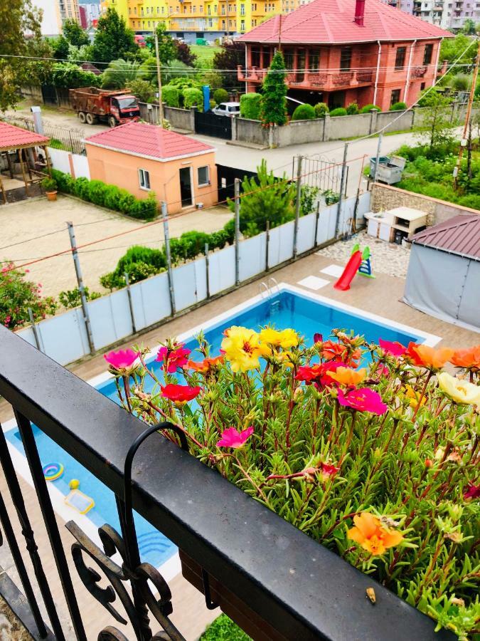 #Home-11 Batumi Eksteriør billede